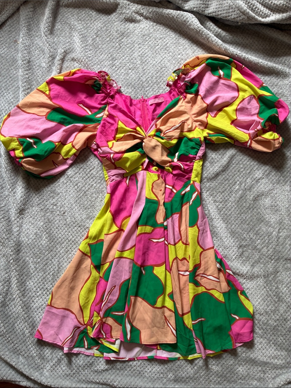 Vibrant Pink Puff-Sleeve Mini Dress